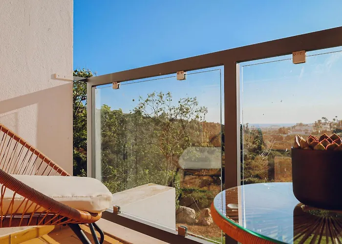 Casa Jacaranda - Ocean View Modern *